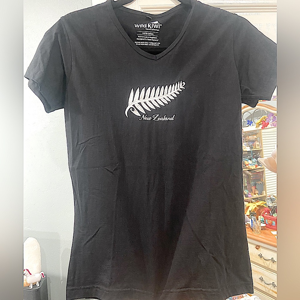Embroidered New Zealand Fern T-shirt